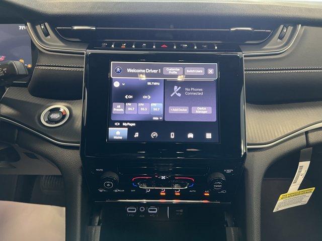 new 2025 Jeep Grand Cherokee car, priced at $43,075
