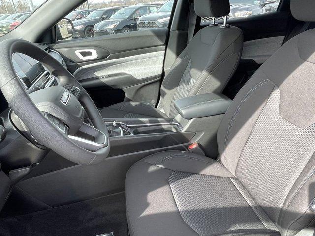 new 2025 Jeep Compass car, priced at $30,085