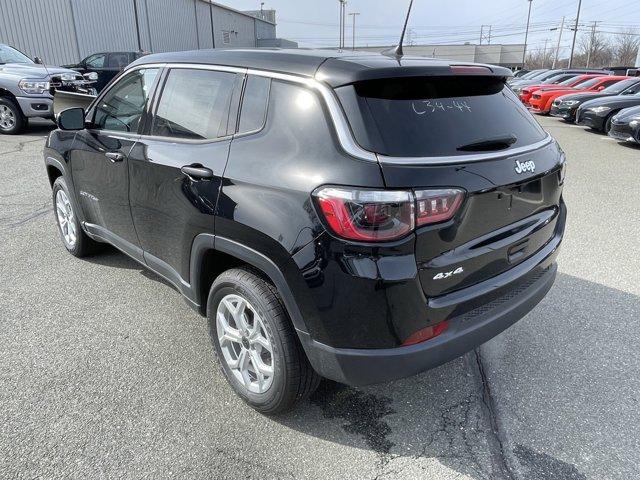 new 2025 Jeep Compass car, priced at $30,085