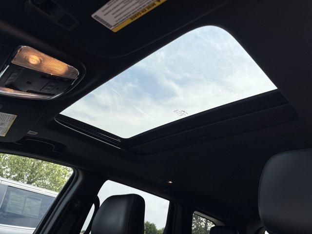 used 2022 Jeep Grand Cherokee WK car, priced at $30,359