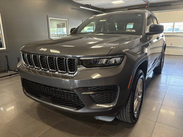 new 2025 Jeep Grand Cherokee car, priced at $44,095