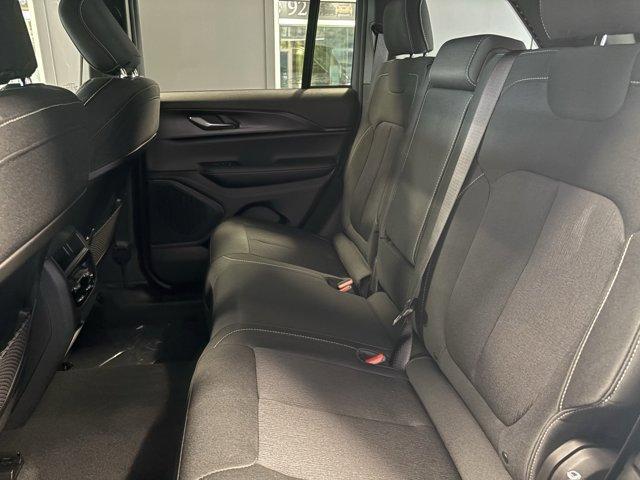 new 2025 Jeep Grand Cherokee car, priced at $44,095
