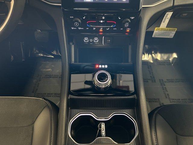 new 2025 Jeep Grand Cherokee car, priced at $47,191