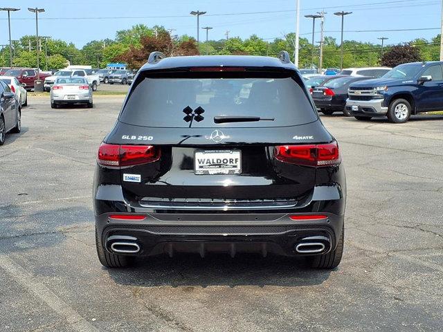 used 2021 Mercedes-Benz GLB 250 car, priced at $27,930