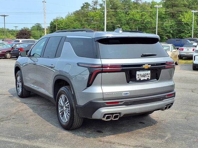 used 2025 Chevrolet Traverse car, priced at $42,060