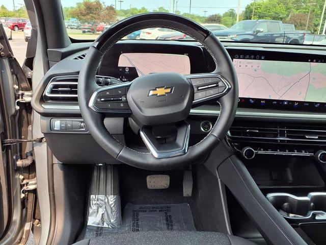used 2025 Chevrolet Traverse car, priced at $42,060