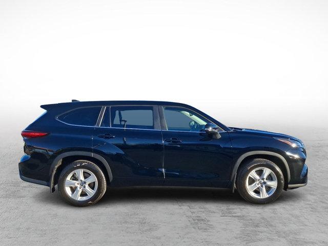 used 2023 Toyota Highlander car, priced at $31,390