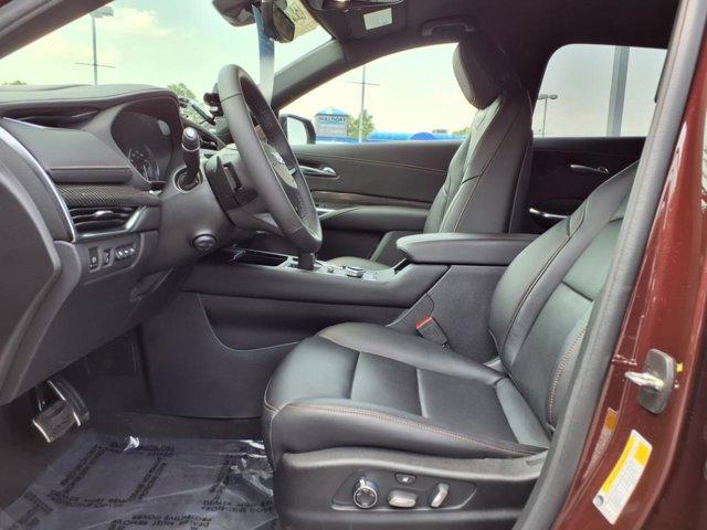 used 2022 Cadillac XT4 car, priced at $32,040
