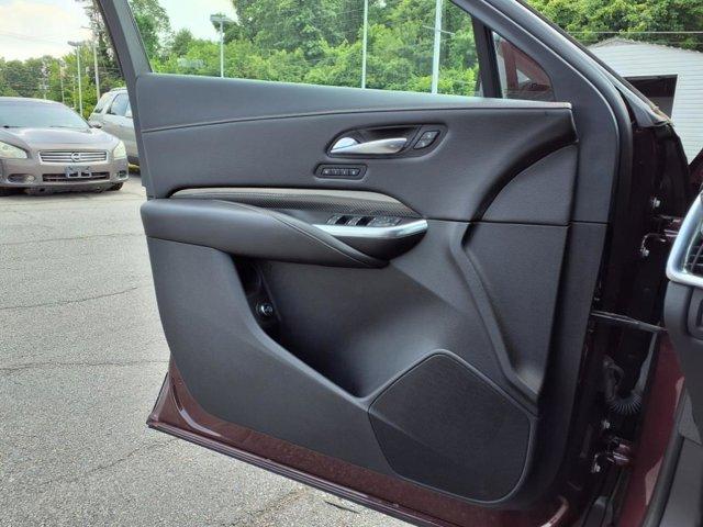 used 2022 Cadillac XT4 car, priced at $32,040
