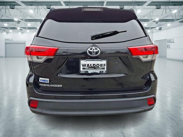 used 2019 Toyota Highlander car, priced at $32,095