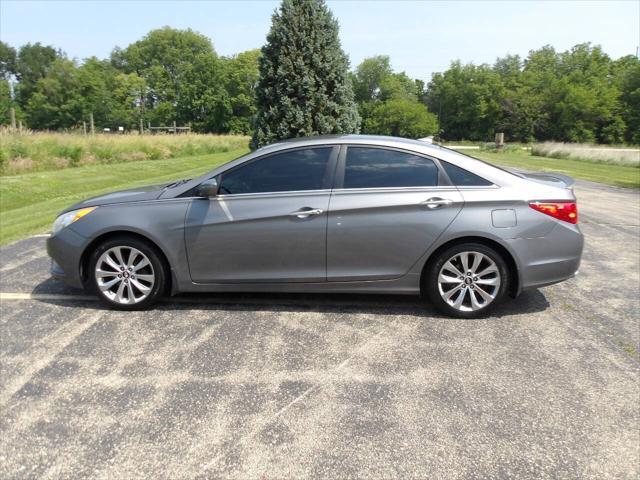 used 2013 Hyundai Sonata car, priced at $2,995