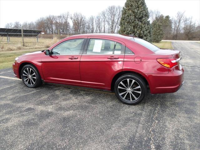 used 2012 Chrysler 200 car, priced at $5,995