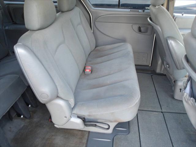 used 2007 Dodge Grand Caravan car, priced at $2,200