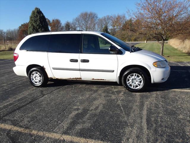 used 2007 Dodge Grand Caravan car, priced at $2,200