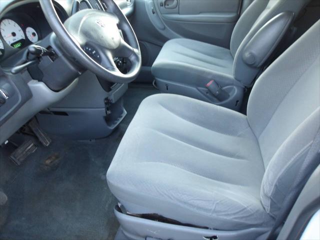 used 2007 Dodge Grand Caravan car, priced at $2,200