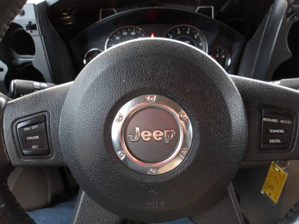 used 2006 Jeep Commander car, priced at $4,995