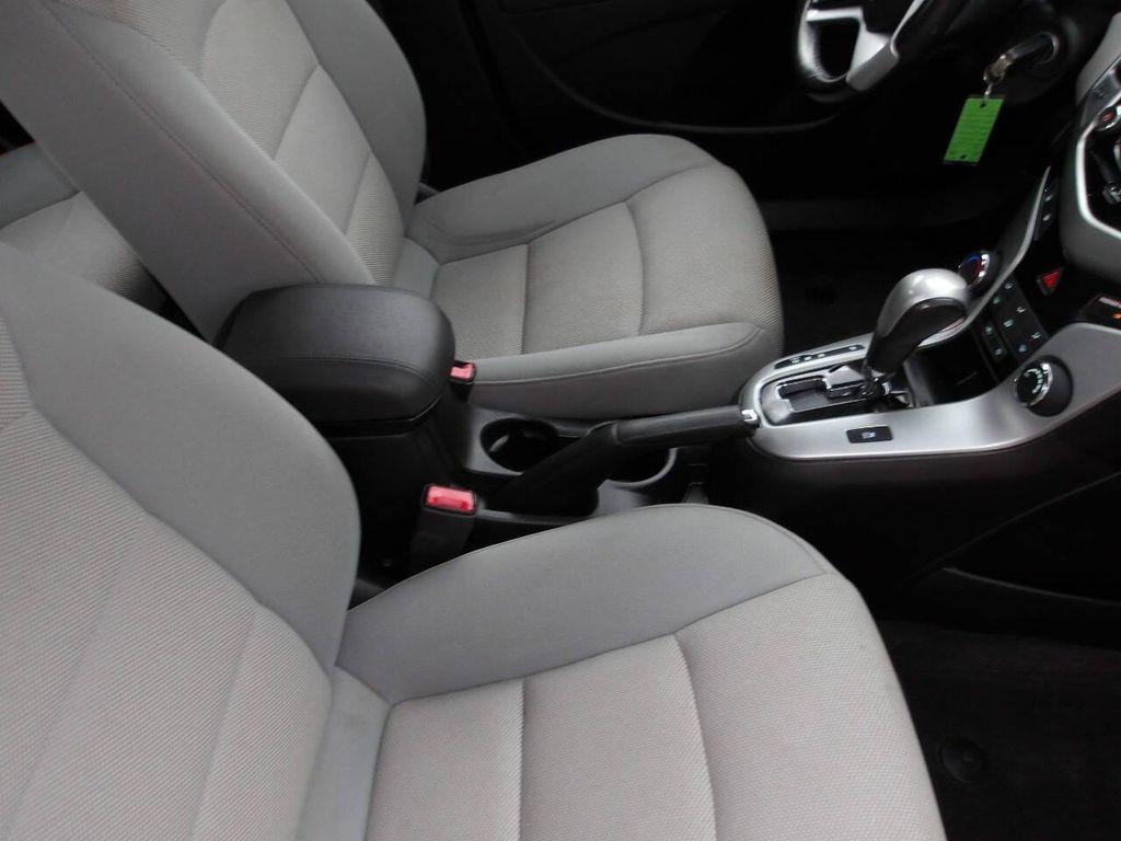 used 2014 Chevrolet Cruze car, priced at $5,995