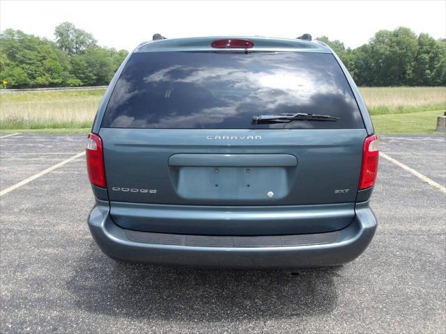 used 2005 Dodge Caravan car, priced at $2,200