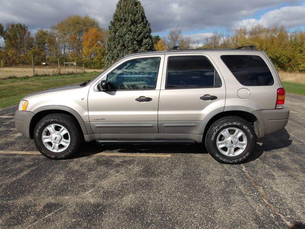 used 2001 Ford Escape car, priced at $3,995