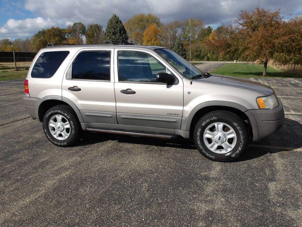 used 2001 Ford Escape car, priced at $3,995
