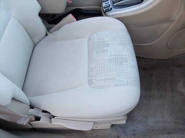 used 2005 Chevrolet Equinox car, priced at $3,300