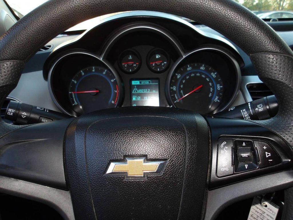 used 2014 Chevrolet Cruze car, priced at $5,995