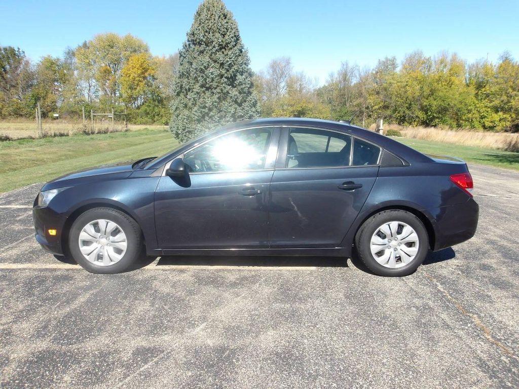 used 2014 Chevrolet Cruze car, priced at $5,995