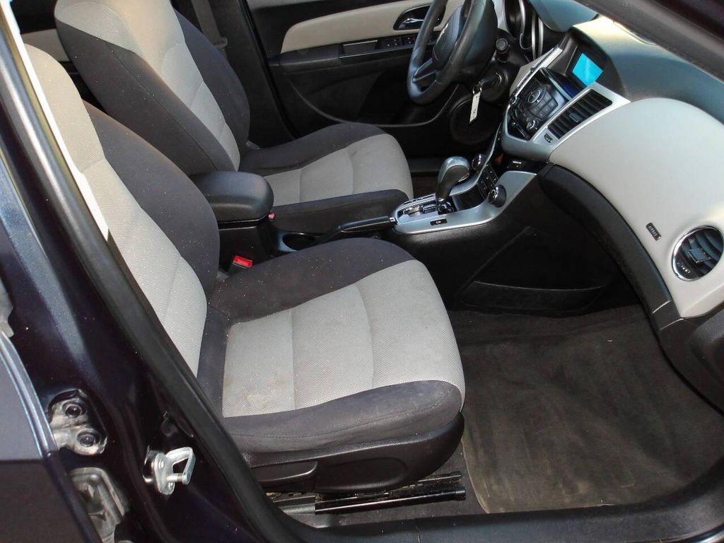 used 2014 Chevrolet Cruze car, priced at $5,995