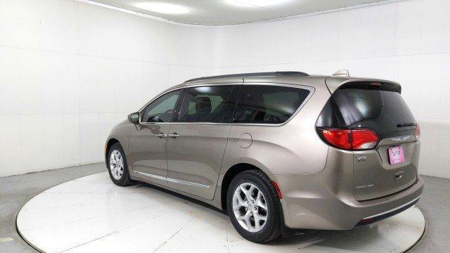 used 2017 Chrysler Pacifica car, priced at $19,483