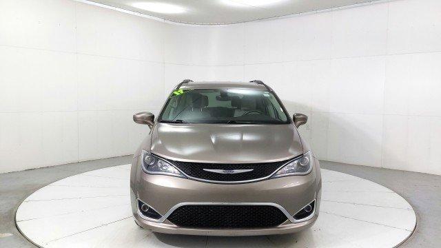 used 2017 Chrysler Pacifica car, priced at $19,483