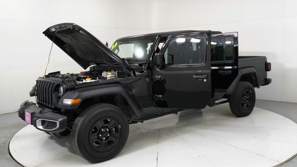 used 2023 Jeep Gladiator car, priced at $37,507