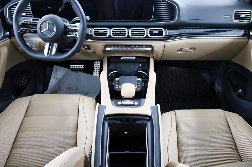 new 2025 Mercedes-Benz GLS 450 car, priced at $106,310