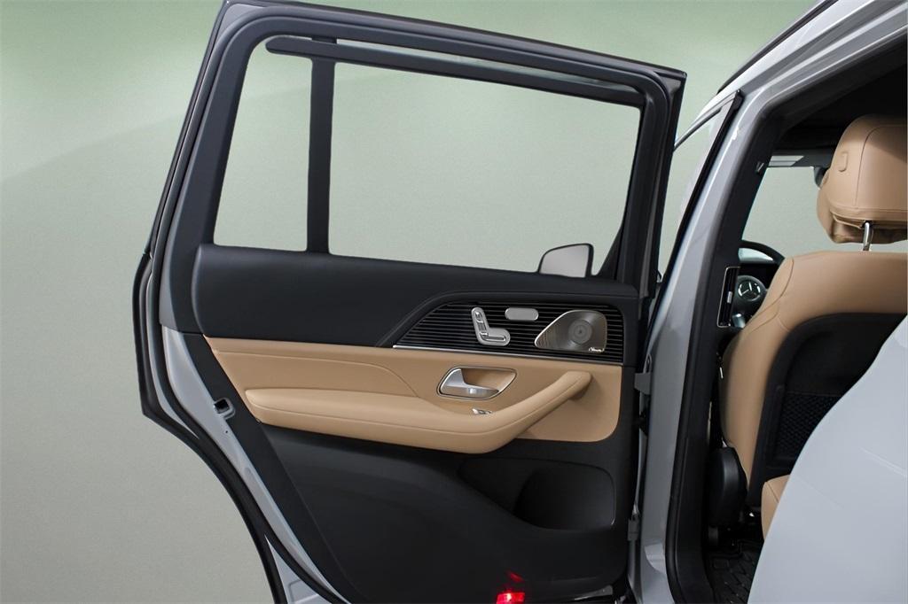 new 2025 Mercedes-Benz GLS 450 car, priced at $106,310