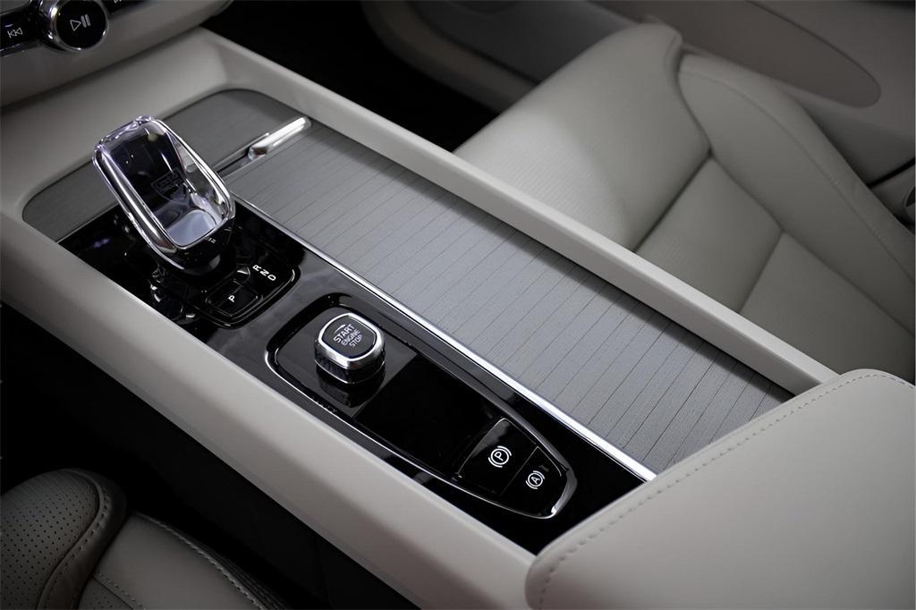 used 2024 Volvo XC60 Recharge Plug-In Hybrid car, priced at $60,989