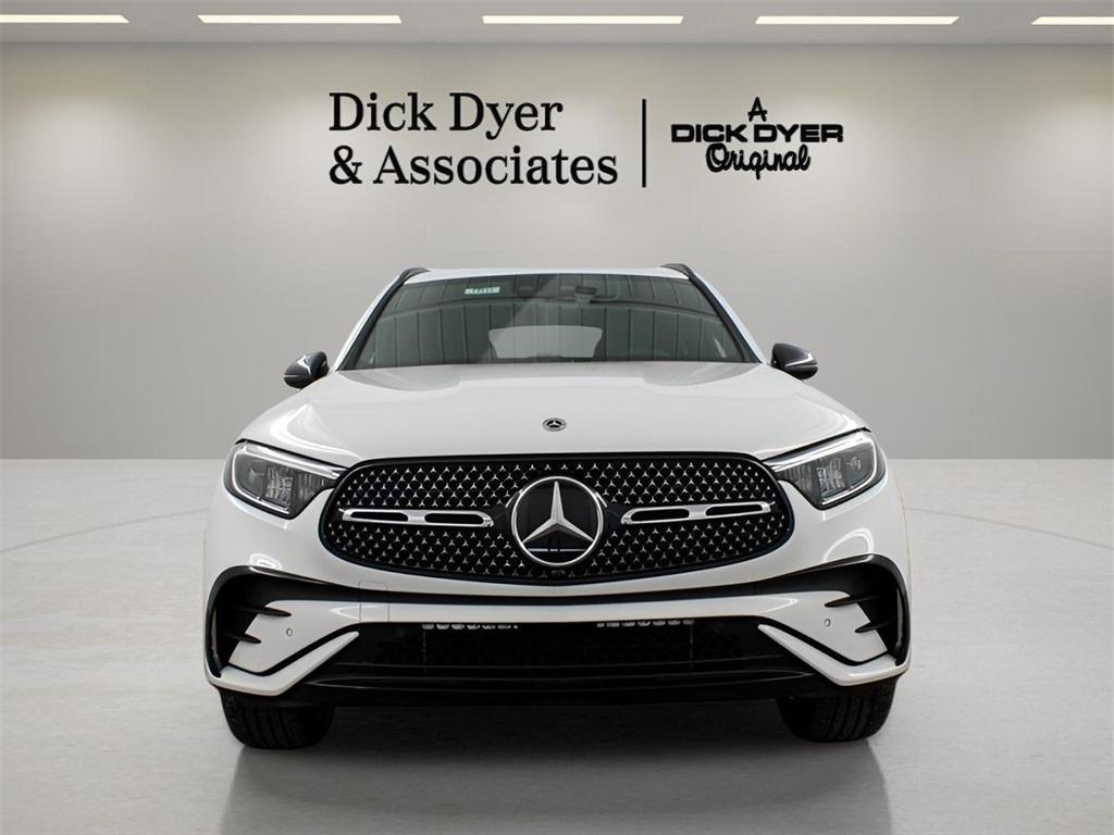 new 2025 Mercedes-Benz GLC 300 car, priced at $59,830
