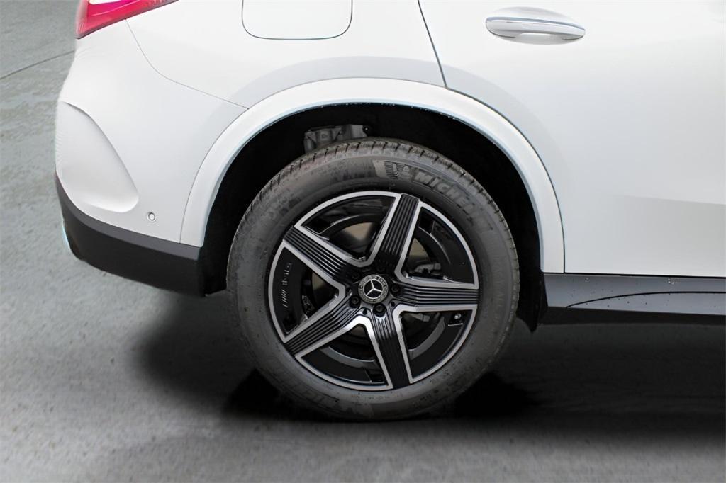 new 2025 Mercedes-Benz GLC 300 car, priced at $59,830