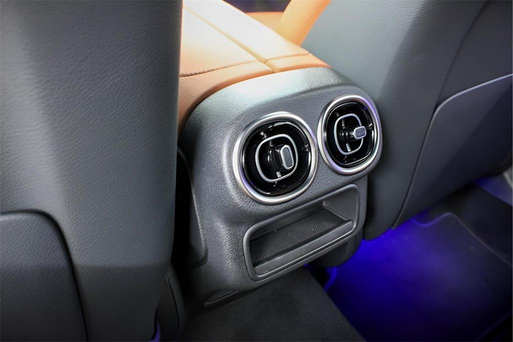 new 2025 Mercedes-Benz GLC 300 car, priced at $59,830
