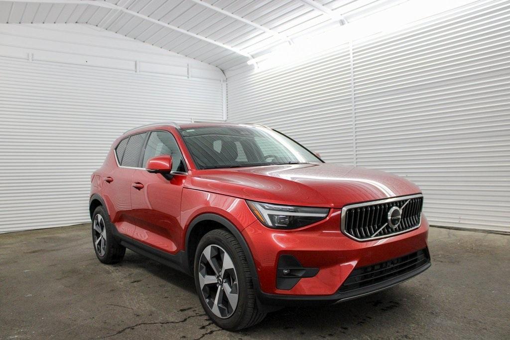 used 2024 Volvo XC40 car, priced at $39,989
