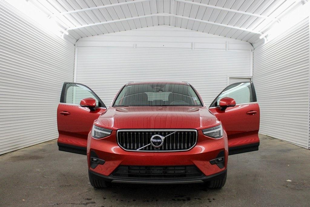 used 2024 Volvo XC40 car, priced at $40,989