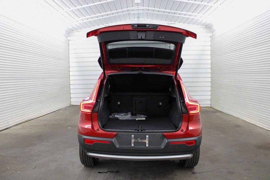 used 2024 Volvo XC40 car, priced at $40,989