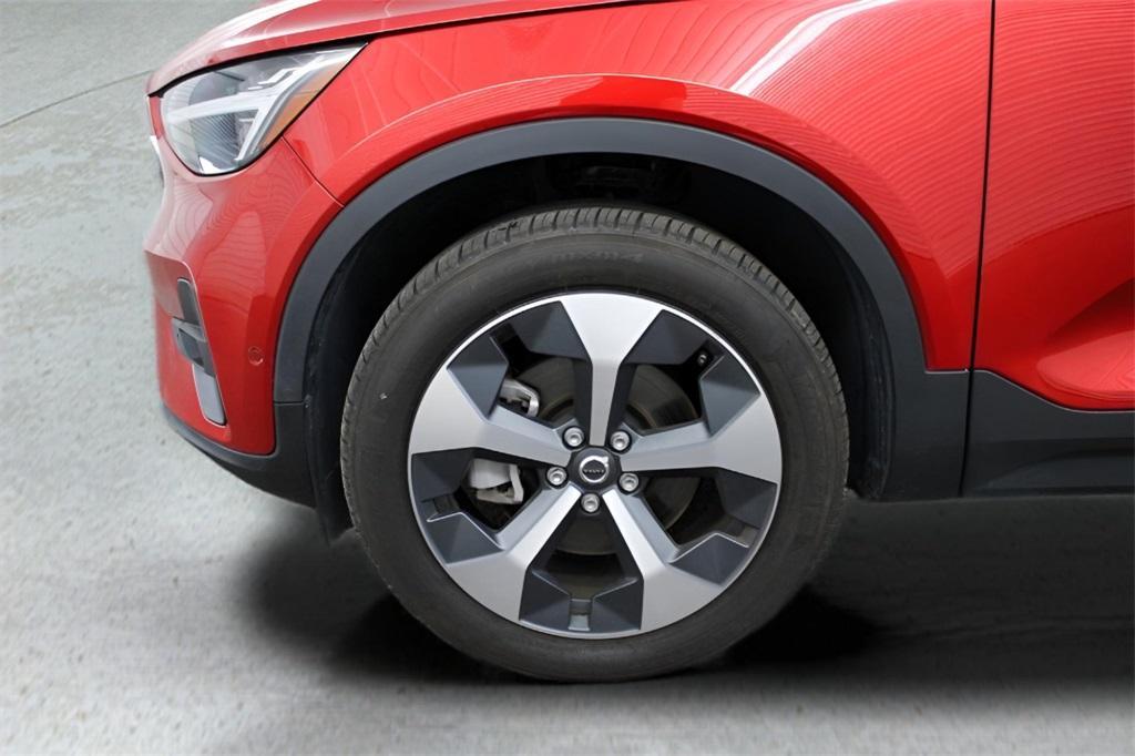 used 2024 Volvo XC40 car, priced at $38,989
