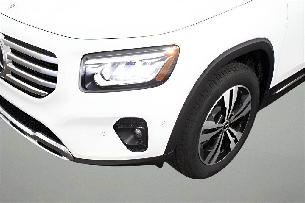 new 2025 Mercedes-Benz GLB 250 car, priced at $47,145