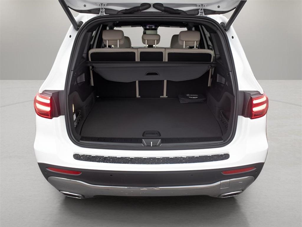 new 2025 Mercedes-Benz GLB 250 car, priced at $47,145