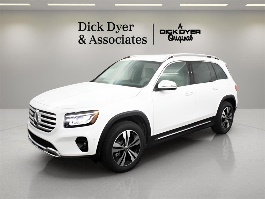 used 2025 Mercedes-Benz GLB 250 car, priced at $43,989