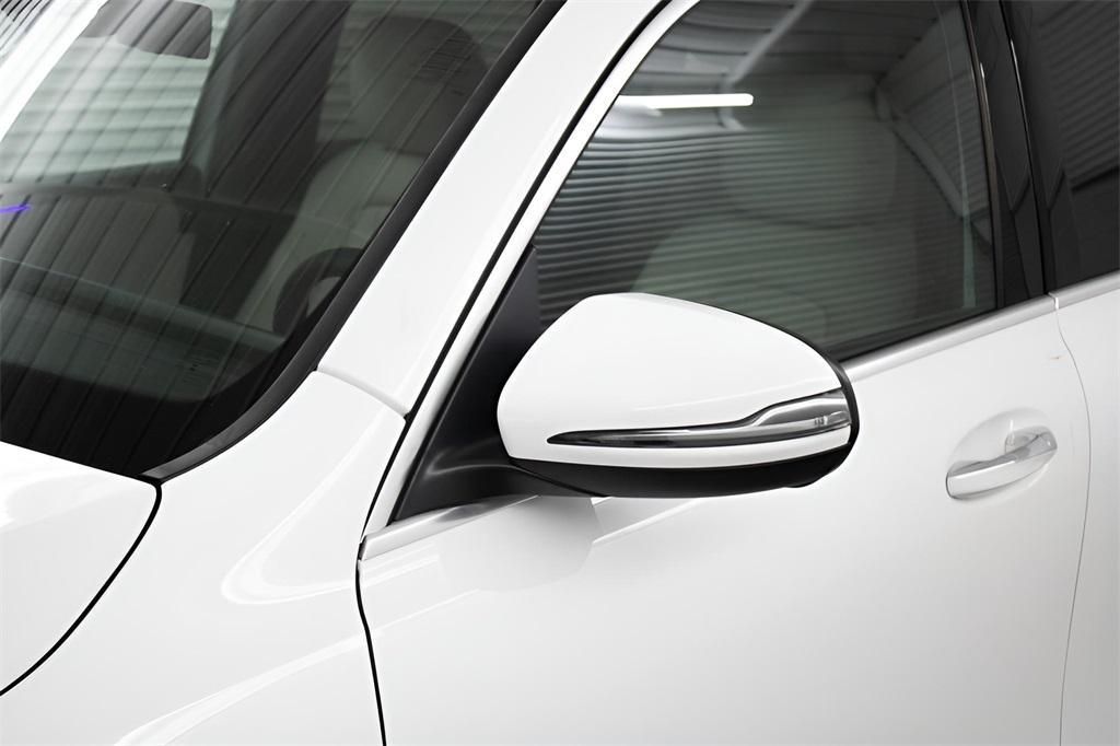 used 2025 Mercedes-Benz GLB 250 car, priced at $43,989