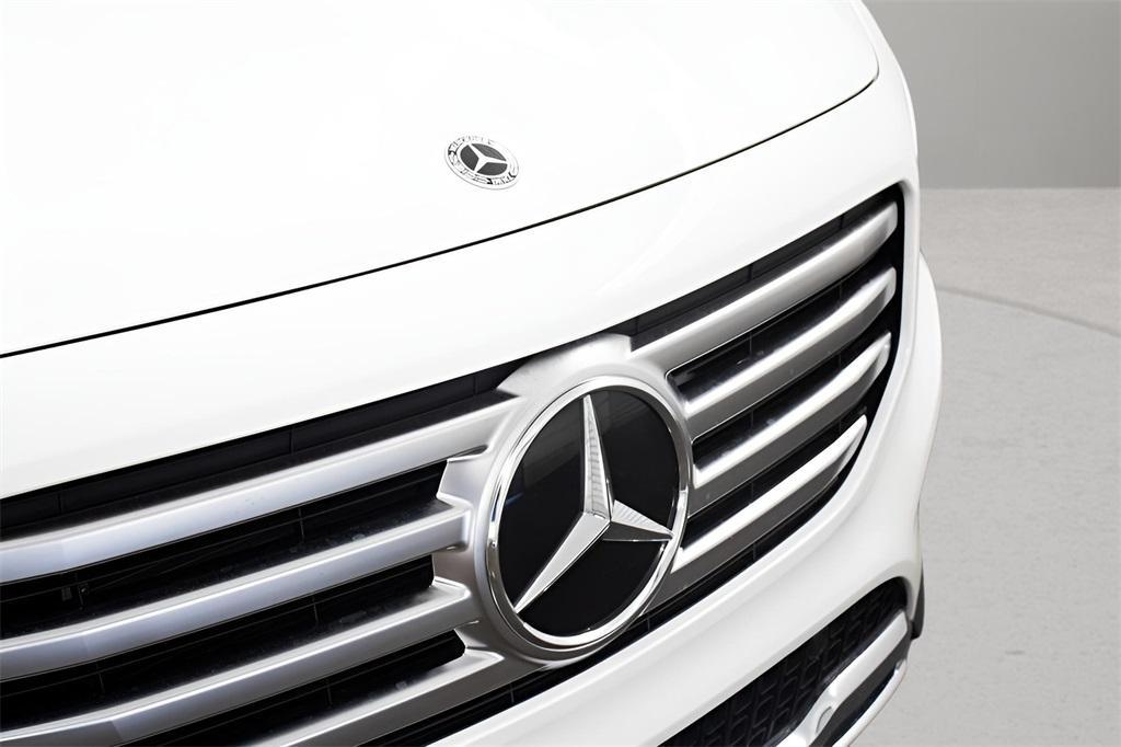 used 2025 Mercedes-Benz GLB 250 car, priced at $43,989