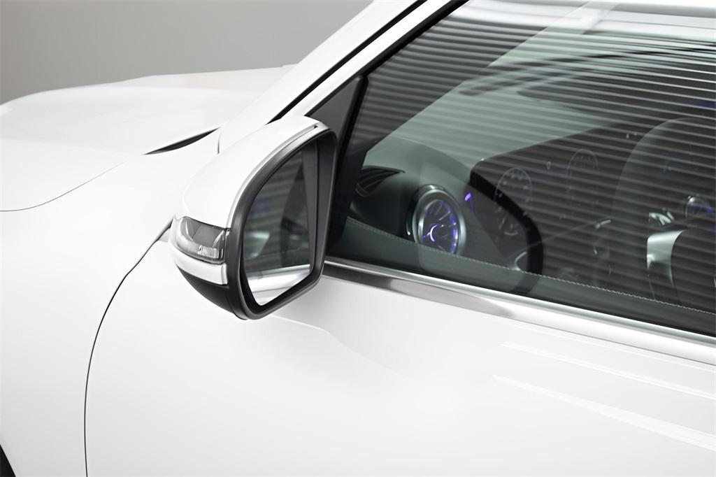 used 2025 Mercedes-Benz GLB 250 car, priced at $43,989