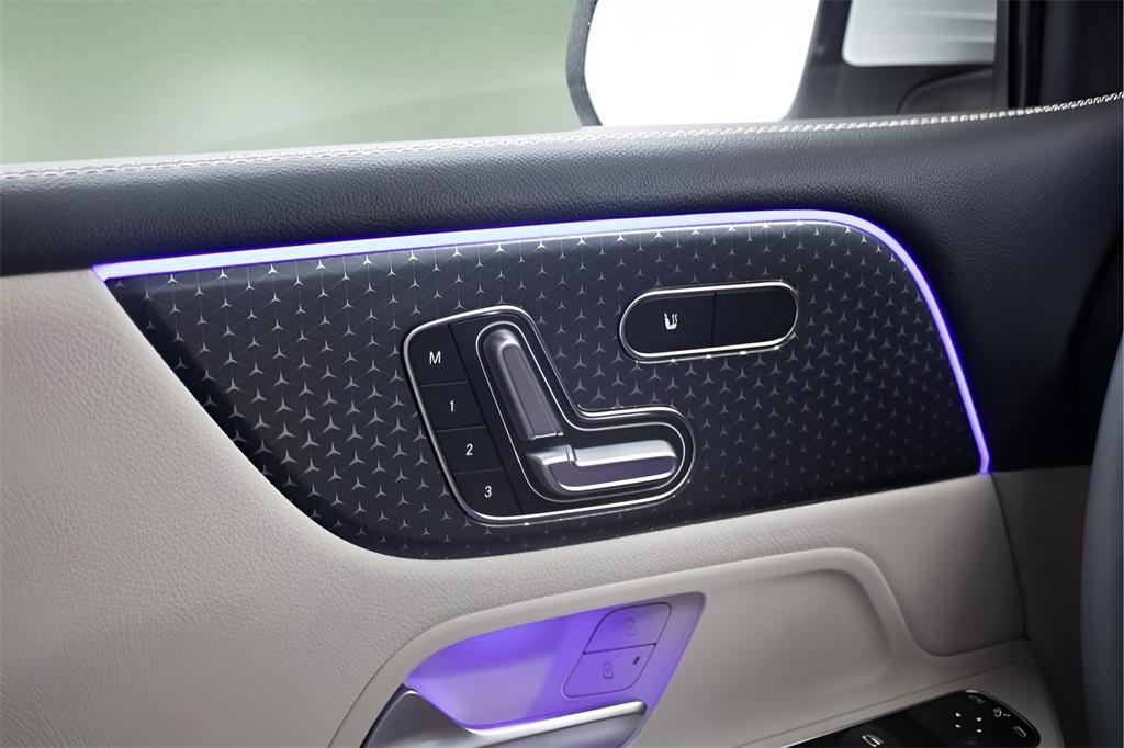 used 2025 Mercedes-Benz GLB 250 car, priced at $43,989