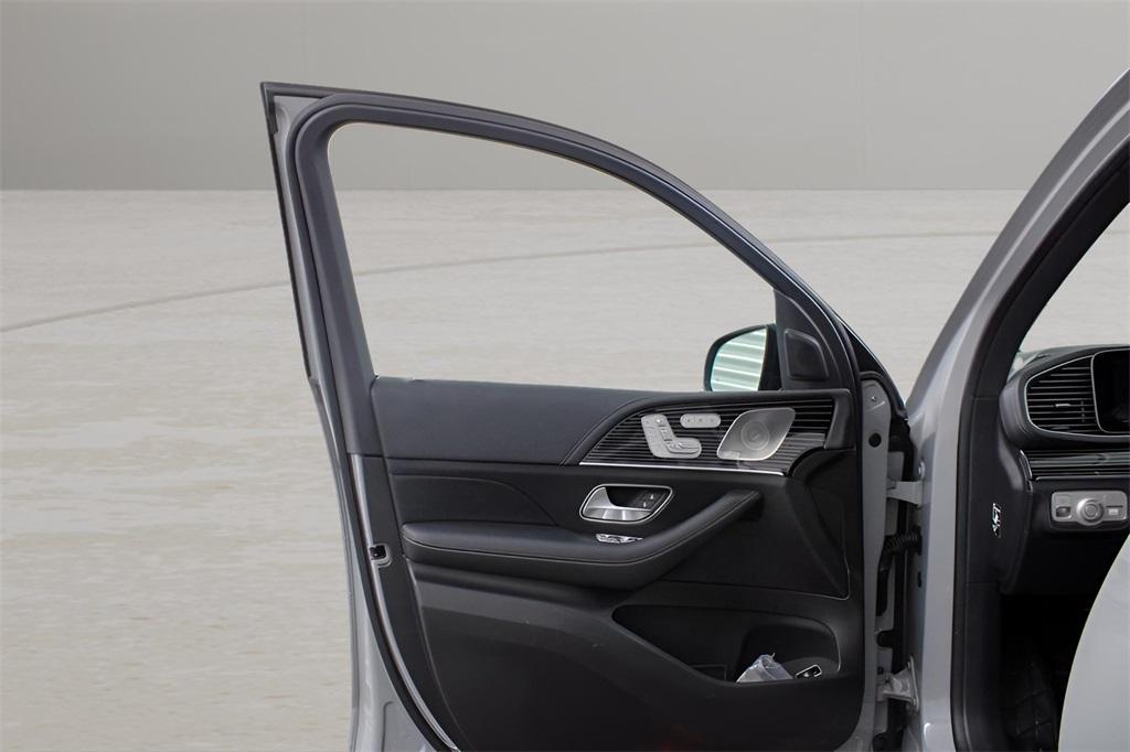 used 2024 Mercedes-Benz GLS 580 car, priced at $87,989