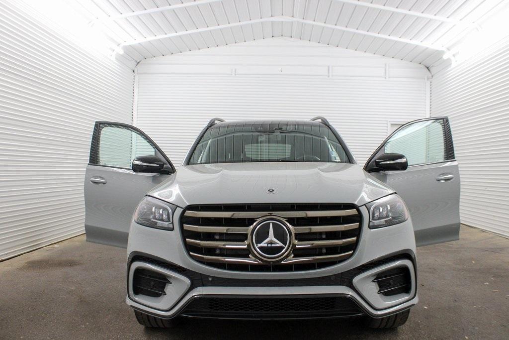 used 2024 Mercedes-Benz GLS 580 car, priced at $88,989